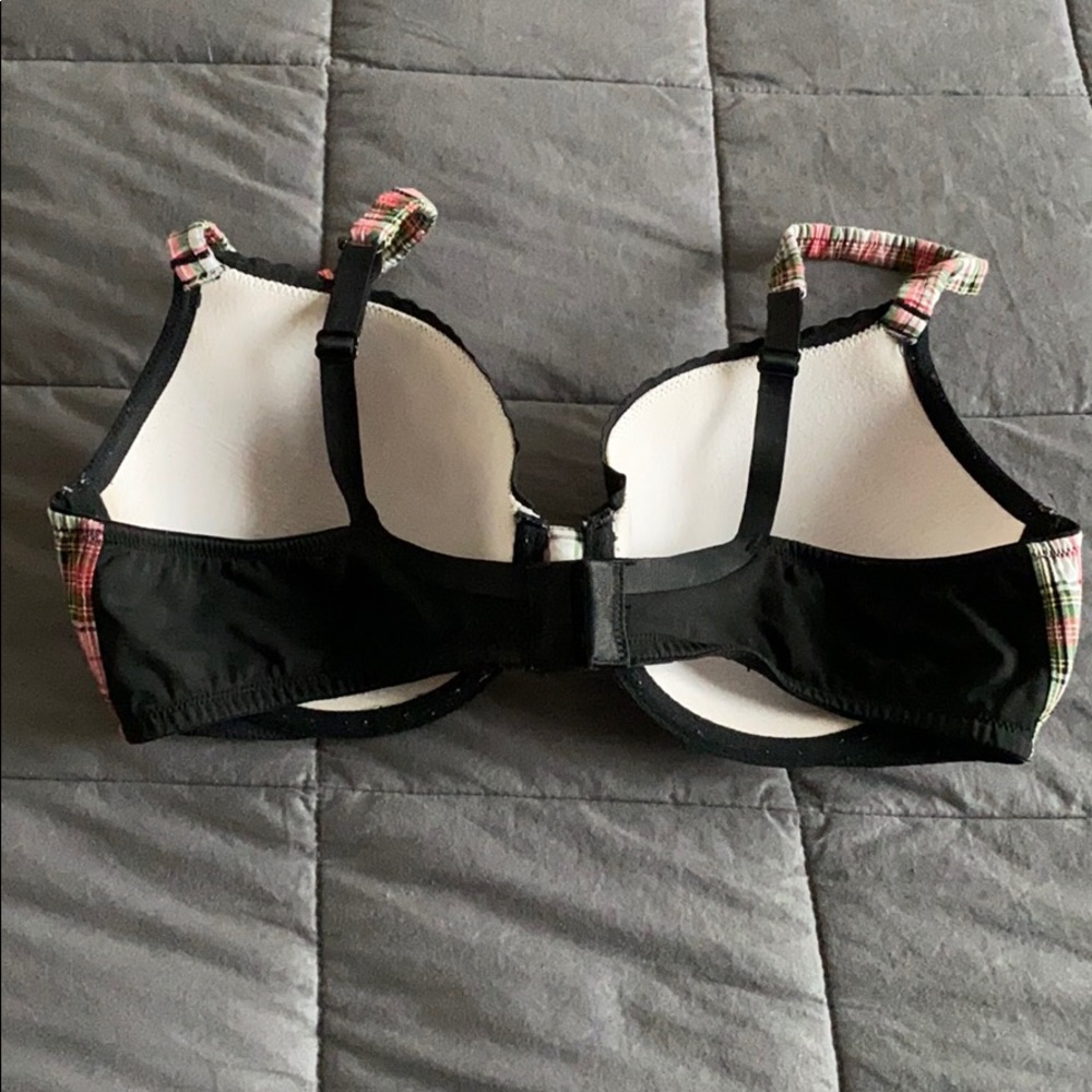 Victoria’s Secret Pajama Shirt & Matching Bra - Picture 11 of 16